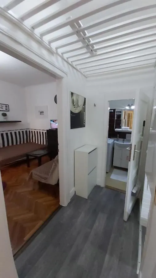 Apartment Gecko Centrum Studio Apartman Budapest