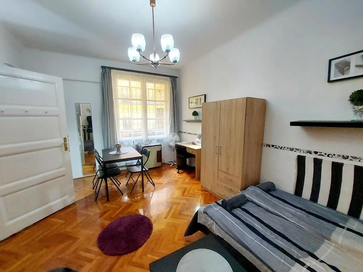 Gecko Centrum Studio Apartman Budapest Hungary
