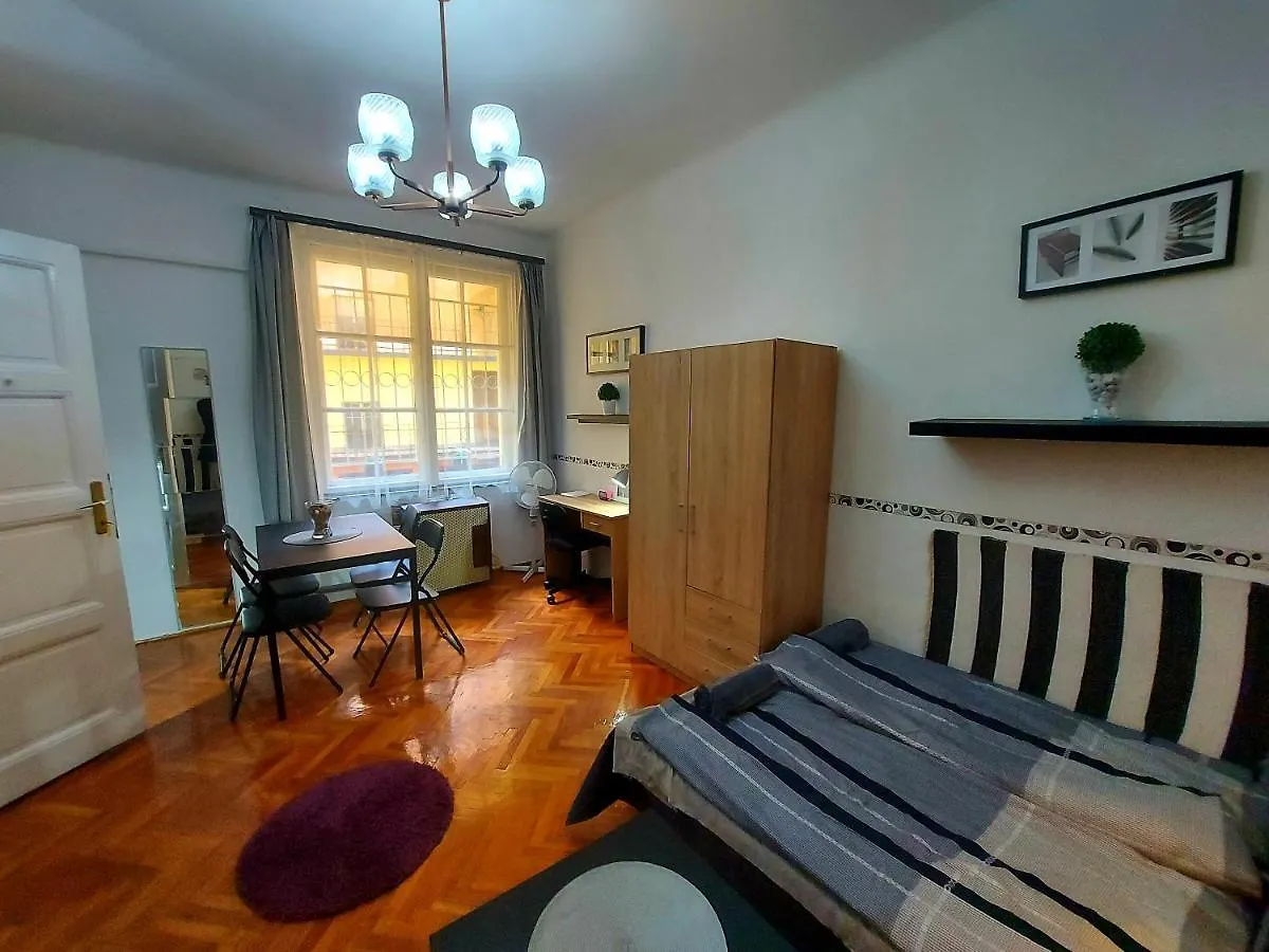 Gecko Centrum Studio Apartman Budapest Apartment